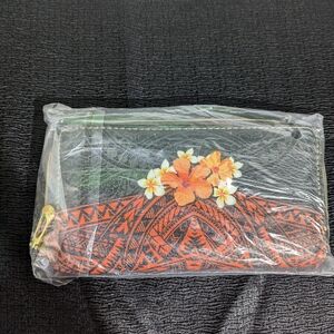 Polynesian- Tribal Design Floral Patterned Clutch with Zipper